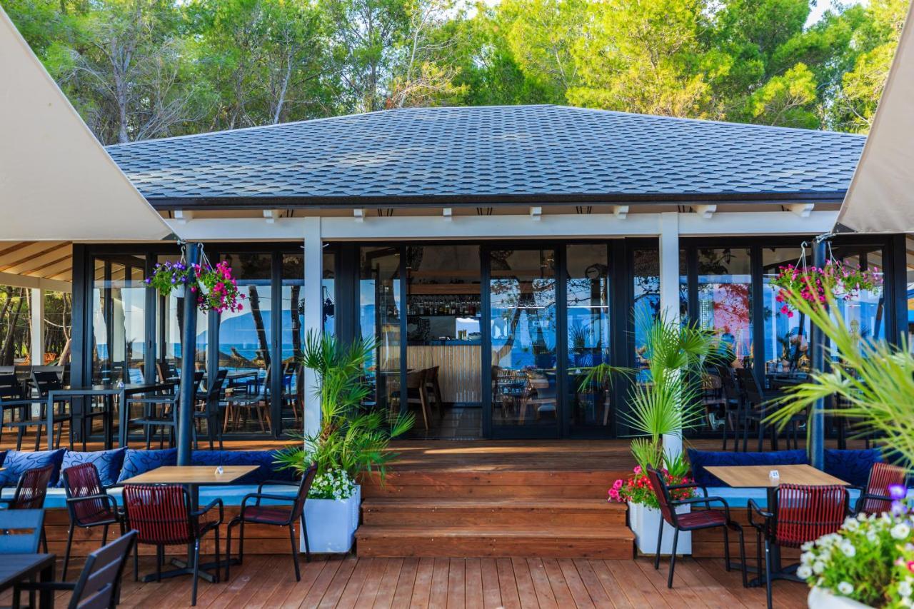 Ecuador Resort Zverneci Exterior foto
